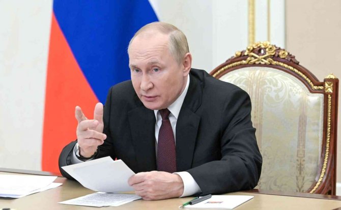 Putin: "Ukrayna Toprakları Askeri Biyolojik Deneyler İçin Bir Test Alanına Dönüştürüldü"
