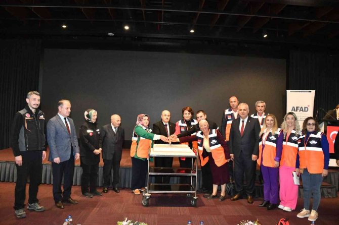 Türkiye’de İlk: Samsun’da 337 Muhtar Destek Afad Gönüllüsü Oldu