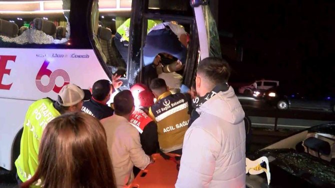 Sancaktepe’de Zincirleme Kaza: 1 Yaralı