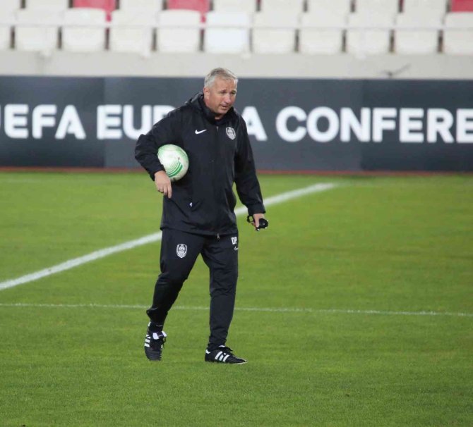 Cfr Cluj, Sivasspor Maçı Hazırlıklarını Tamamladı