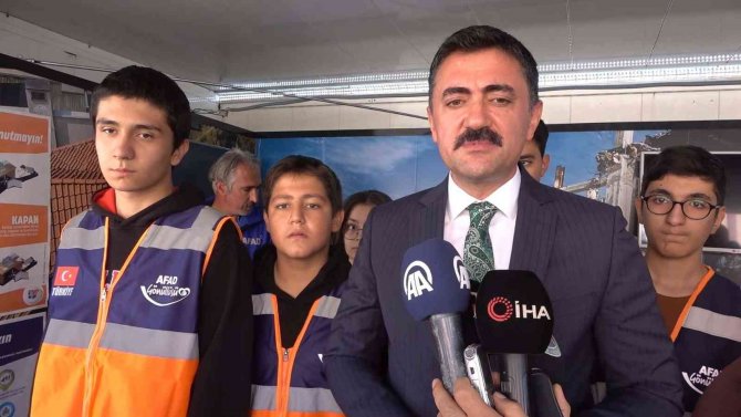 Afad’ın Simülasyon Tırında Van Depremini Yaşadılar