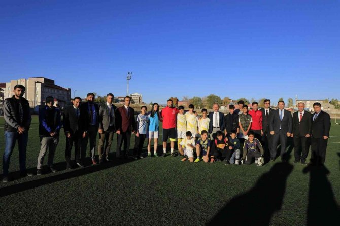 Vali Varol, Ağrı’da Yeni Semt Sahalarının Yapılması İçin Harekete Geçti