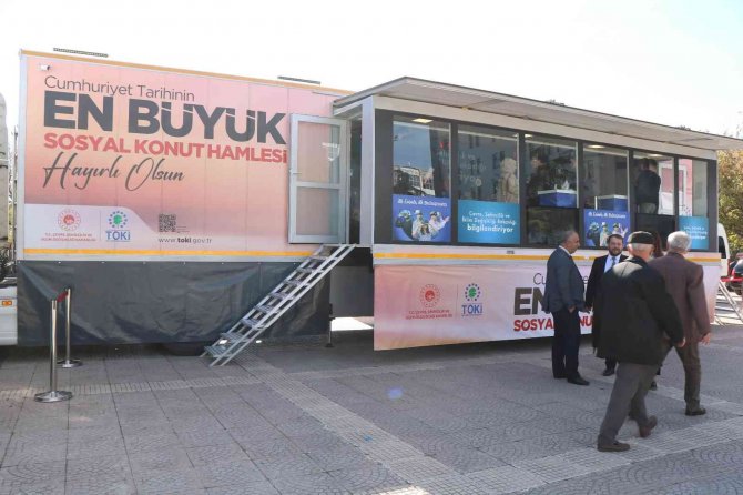 Sosyal Konut Tırına Samsunlulardan Yoğun İlgi