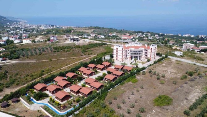 Bakan Yanık: “Küçük Ev Tipi Huzurevlerimizde Yaşlı Çiftlerimizin Kendilerini Evlerinde Hissetmelerini Sağlıyoruz”