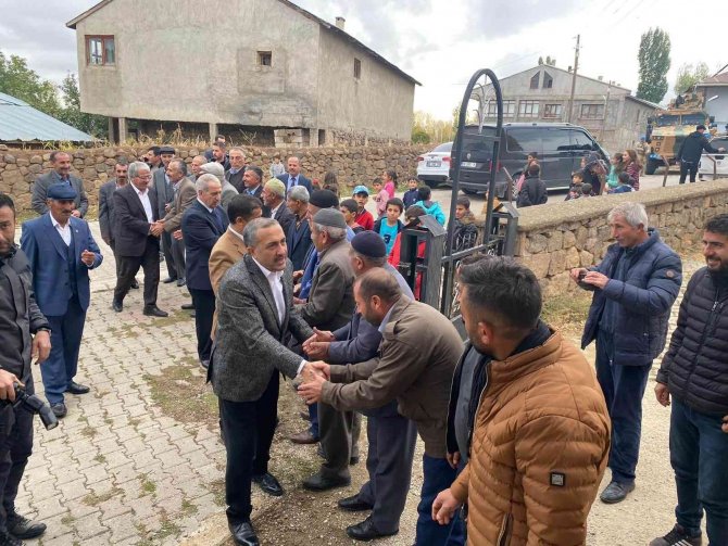 Arvas Döneminde Bir İlk Daha: Erciş’te Kapalı Yarı Olimpik Yüzme Havuzu Hizmete Açıldı