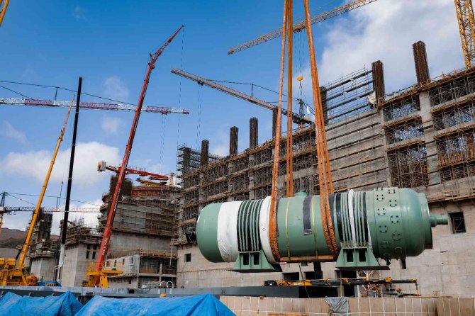 Akkuyu Ngs’de 1’nci Ünitenin Basınç Kompansatörü Kurulumu Tamamlandı