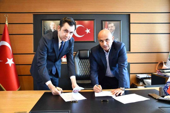 Altınova Belediyesi Personeline 18 Bin 200 Lira Maaş Promosyonu