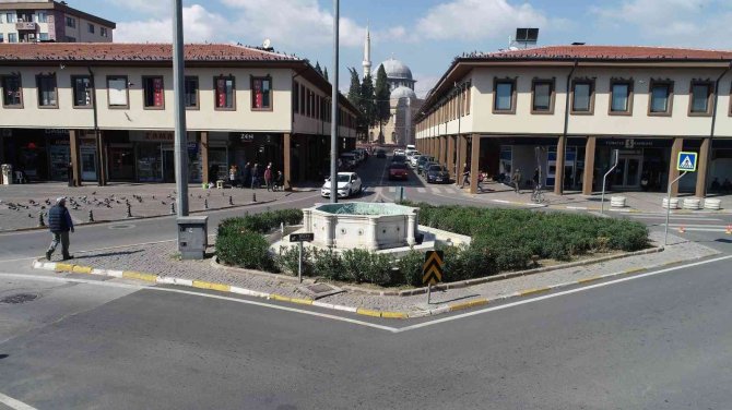 Tarihi Şadırvan 19. Yüzyıldaki İhtişamına Kavuşuyor