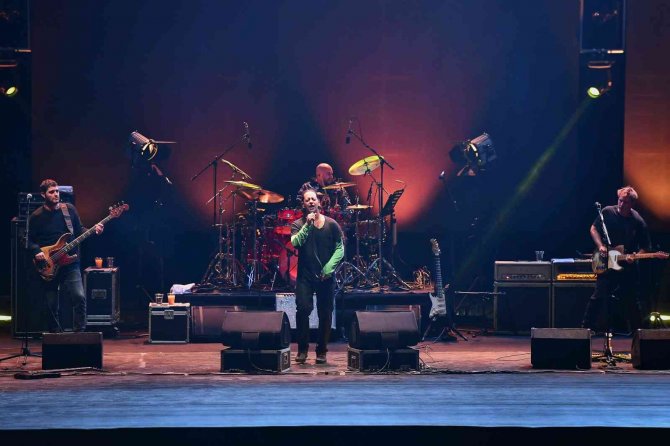 Cumhuriyetin Başkentinde Kutlamalar Duman Konseriyle Başladı