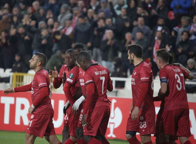 Max Gradel 4. Golünü Cfr Cluj’a Attı