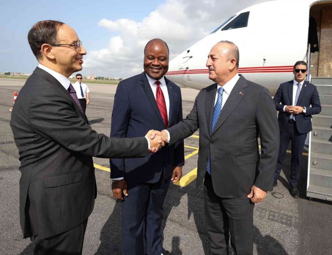 Bakan Çavuşoğlu, Benin’de