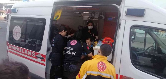 Mecidiyeköy’de Yangında Can Pazarı: Binada Mahsur Kalanlar İtfaiye Merdiveniyle Kurtarıldı