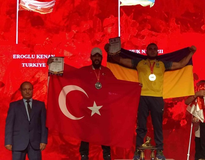Kağıtspor, Dünya Bilek Güreşi Şampiyonası’ndan 9 Madalya İle Döndü