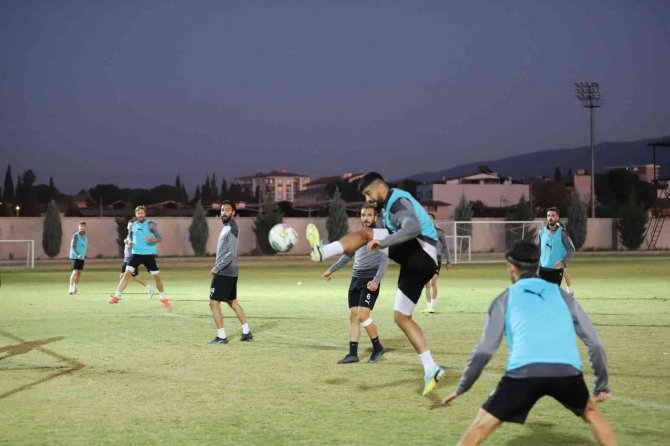 Nazilli Belediyespor Düzce Maçı Hazırlıklarına Başladı