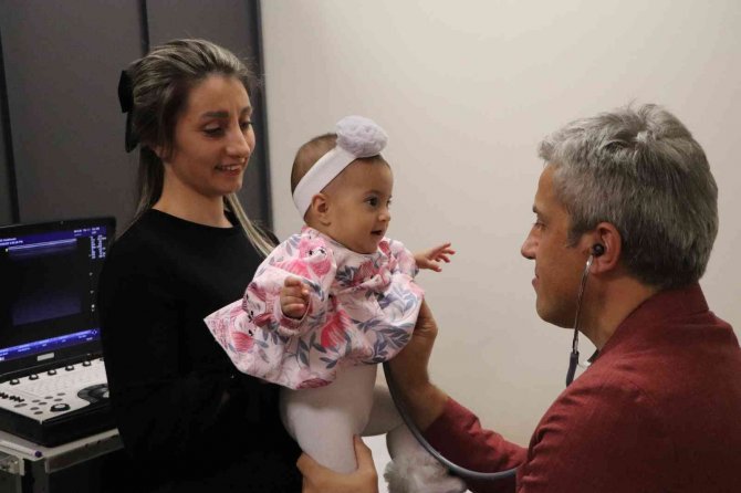 Minik Hüma’nın İnanılmaz Mücadelesi: 720 Gram Doğdu, 102 Gün Yoğun Bakımda Kaldı, Kalp Ameliyatı İle Hayata Tutundu