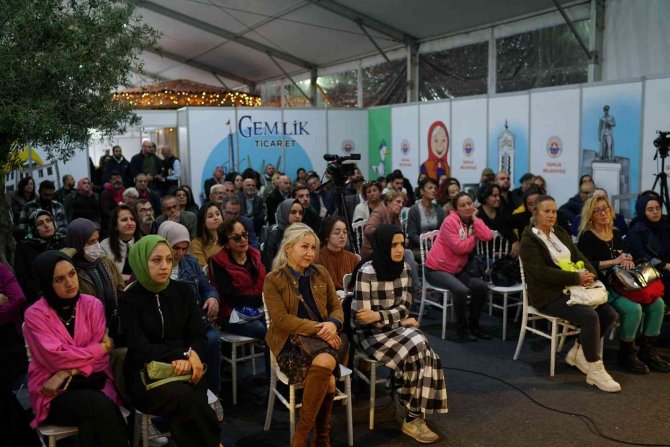 Gemlik Kitap Limanı’nda Edebiyat Rüzgârı