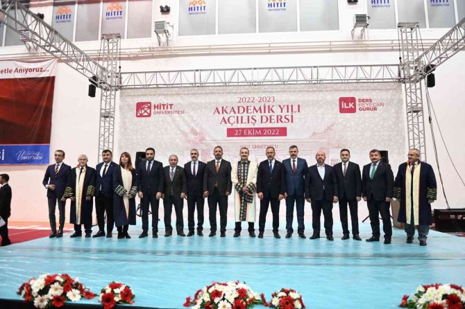 Bakan Kasapoğlu, Hitit Üniversitesi Akademik Yıl Açılışına Katıldı