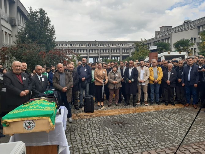 Giresunlu Avukat Cübbesiyle Son Yolculuğuna Uğurlandı