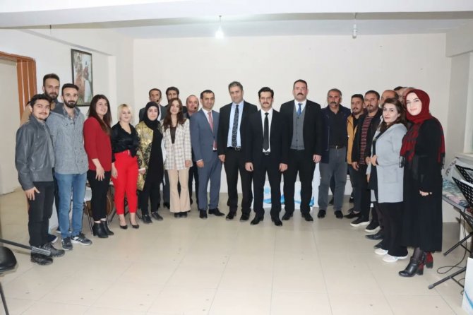 Kasımoğlu’ndan Sanat Topluluğuna Ziyaret