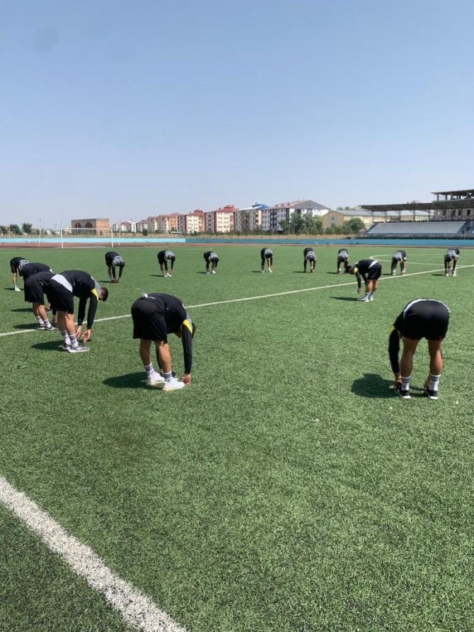 Kars 36 Spor Sebat Gençlik Spor Karşılaşması Hazırlıklarını Sürdürüyor