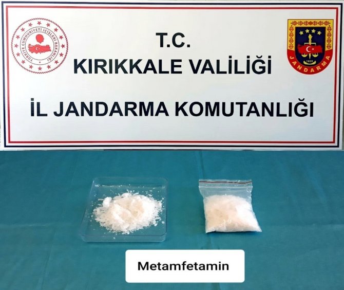 Yolcunun Üzerindeki Uyuşturucuyu Narkotik Köpeği Buldu