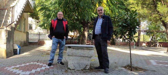 Köy Meydanındaki Tarihi Taş 2 Bin Yıllık Şampiyonu Ortaya Çıkardı