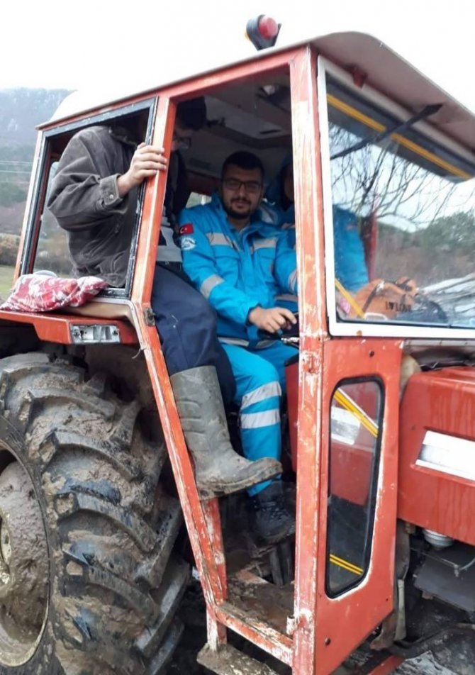 Fedakar Sağlıkçılar Plaketle Ödüllendirildi