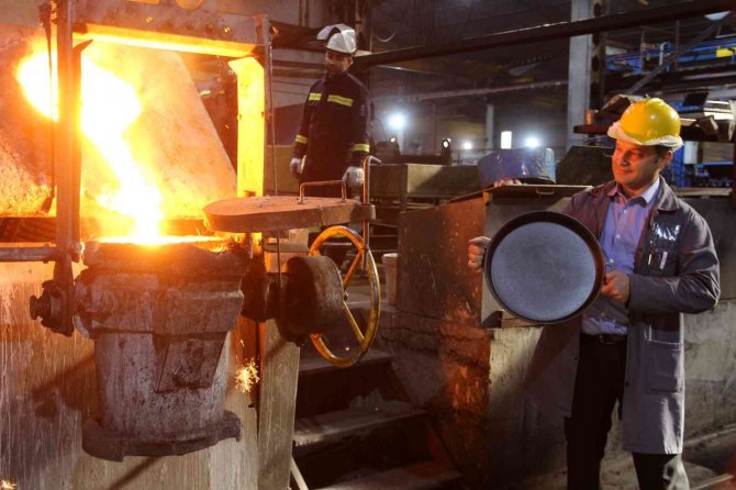 Dünyadaki Beş Firmadan Biri Olan Türk Firması Asırlarca Kullanılabilecek Tava Üretti