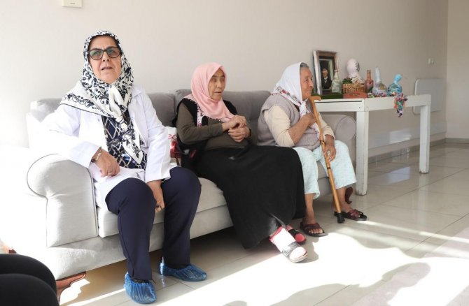 Azmetti, Çalıştı, Diplomasını Aldı 63 Yaşında Usta Öğretici Oldu