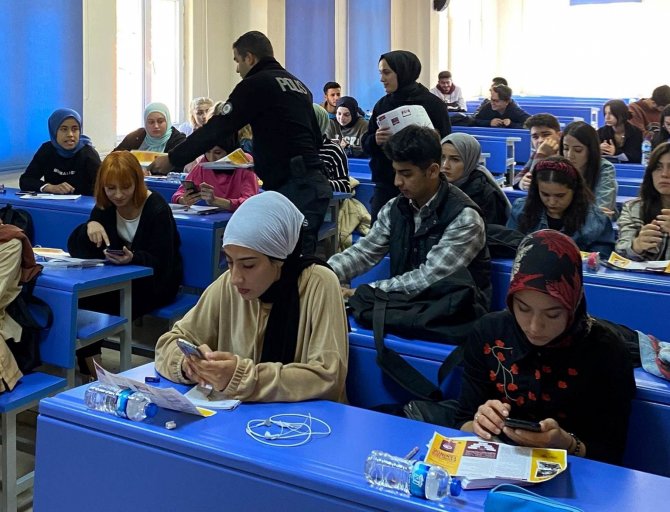 Şaphane’de Kadına Yönelik Şiddetin Önlenmesine İlişkin Eğitim