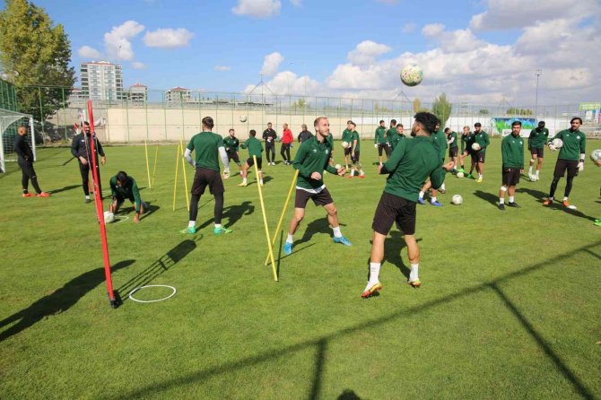 Sivas Belediyespor, Ankaraspor Maçının Taktiğini Çalıştı