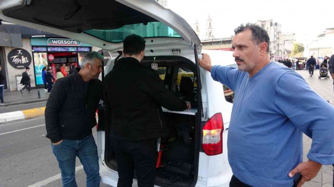 Taksim’de Taksi Ve Dolmuş Şoförlerine Ceza Yağdı