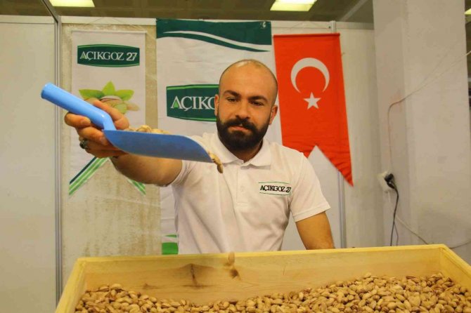 Baklava Yeme Yarışması İlginç Görüntülere Sahne Oldu