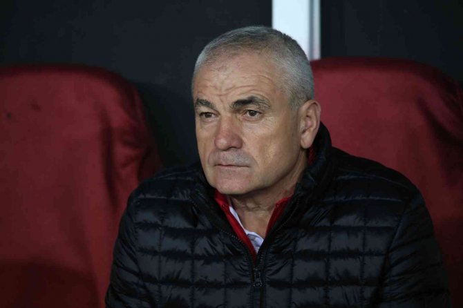Uefa Avrupa Konferans Ligi: Sivasspor: 0 - Cfr Cluj: 0 (Maç Devam Ediyor)