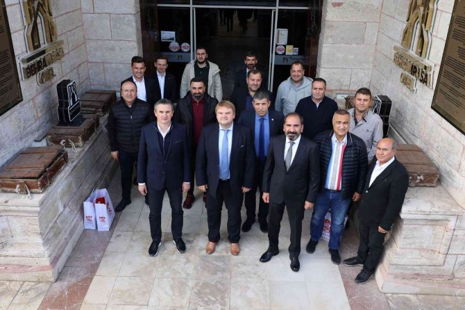 Sivasspor-cluj Maçı Öncesi Dostluk Yemeği