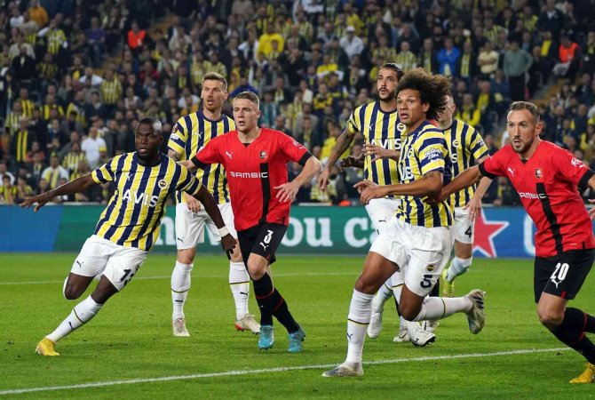 Uefa Avrupa Ligi: Fenerbahçe: 0 - Rennes: 2 (Maç Devam Ediyor)