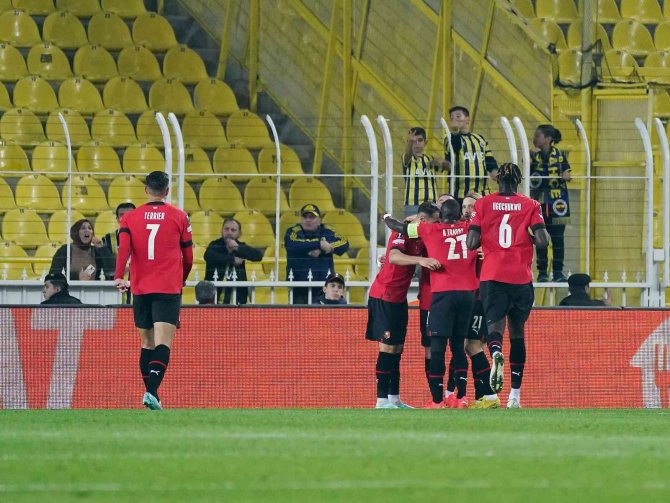 Uefa Avrupa Ligi: Fenerbahçe: 1 - Rennes: 3 (İ̇lk Yarı)