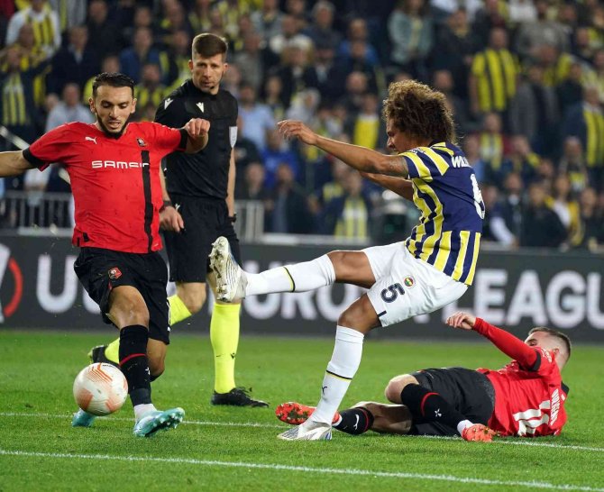 Uefa Avrupa Ligi: Fenerbahçe: 3 - Rennes: 3 (Maç Sonucu)