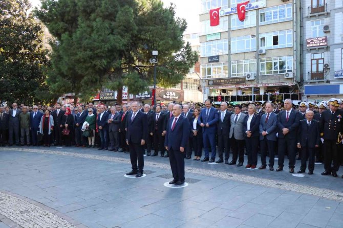 1919 Metre Bayrakla Cumhuriyet Yürüyüşü