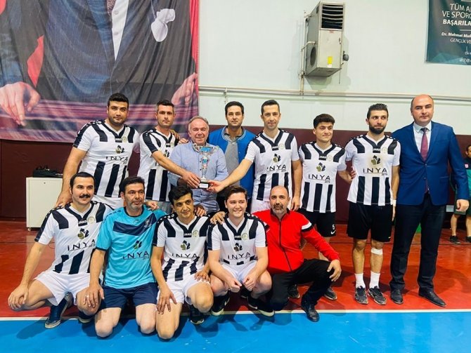 Cumhuriyet Kupası Germencik Belediyesi’nin Oldu