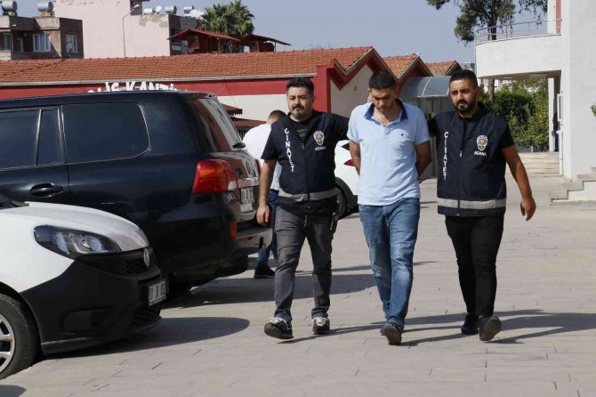 Ablasını Rehin Alan Yeğenini Vurdu