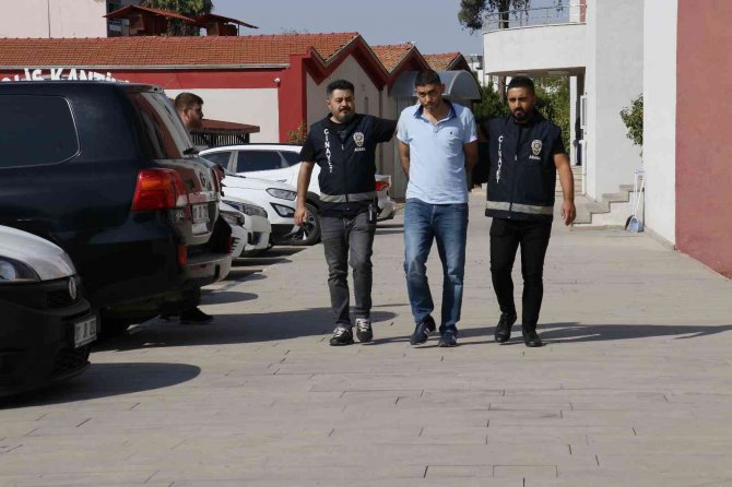Ablasını Rehin Alan Yeğenini Vurdu
