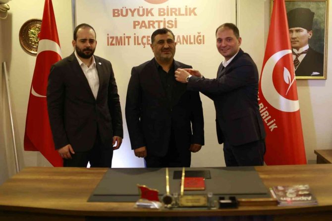 İ̇smail Parlak Resmen Bbp’ye Geçti