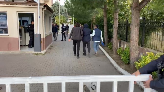 Gözaltına Alınan 24 Kişinin Sorgusu Başladı