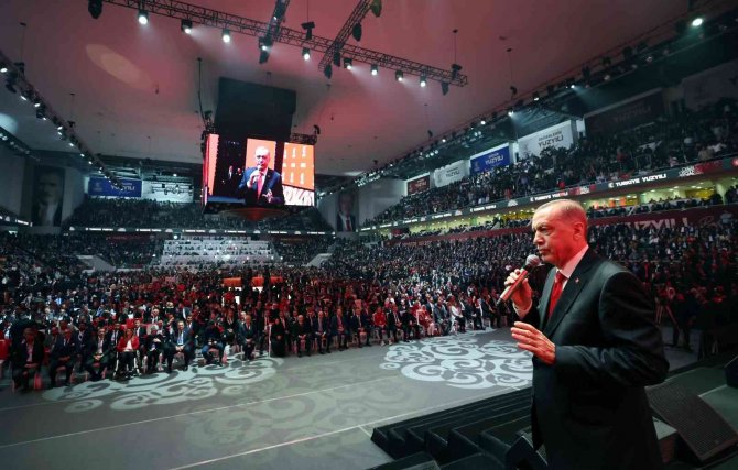 Cumhurbaşkanı Erdoğan: "Her Şeyiyle Milli İradenin Ürünü Yeni Bir Anayasayı Ülkemize Kazandırmak, Türkiye Yüzyılı Vizyonumuzun İlk Hedeflerinden Biridir”