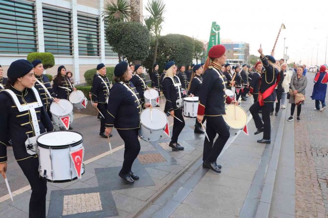 Kadınlardan 120 Kilometrelik Cumhuriyet Yürüyüşü: Türk Bayrağını Sinop’tan Samsun’a Getirdiler