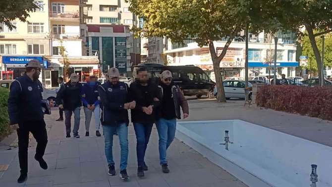 Deaş’ın Sözde Komutanı Ve İletişim Sorumlusu Kırşehir’de Yakalandı