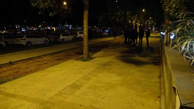 Yolda Yürürken Maganda Kurşunuyla Yaralandı