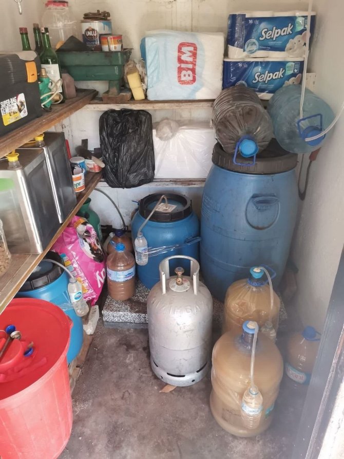 Erdek’te Sahte Alkol Operasyonu