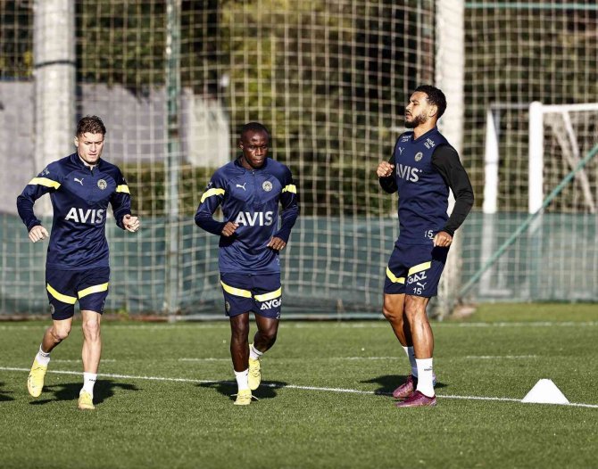 Fenerbahçe, İ̇stanbulspor Maçı Hazırlıklarına Başladı